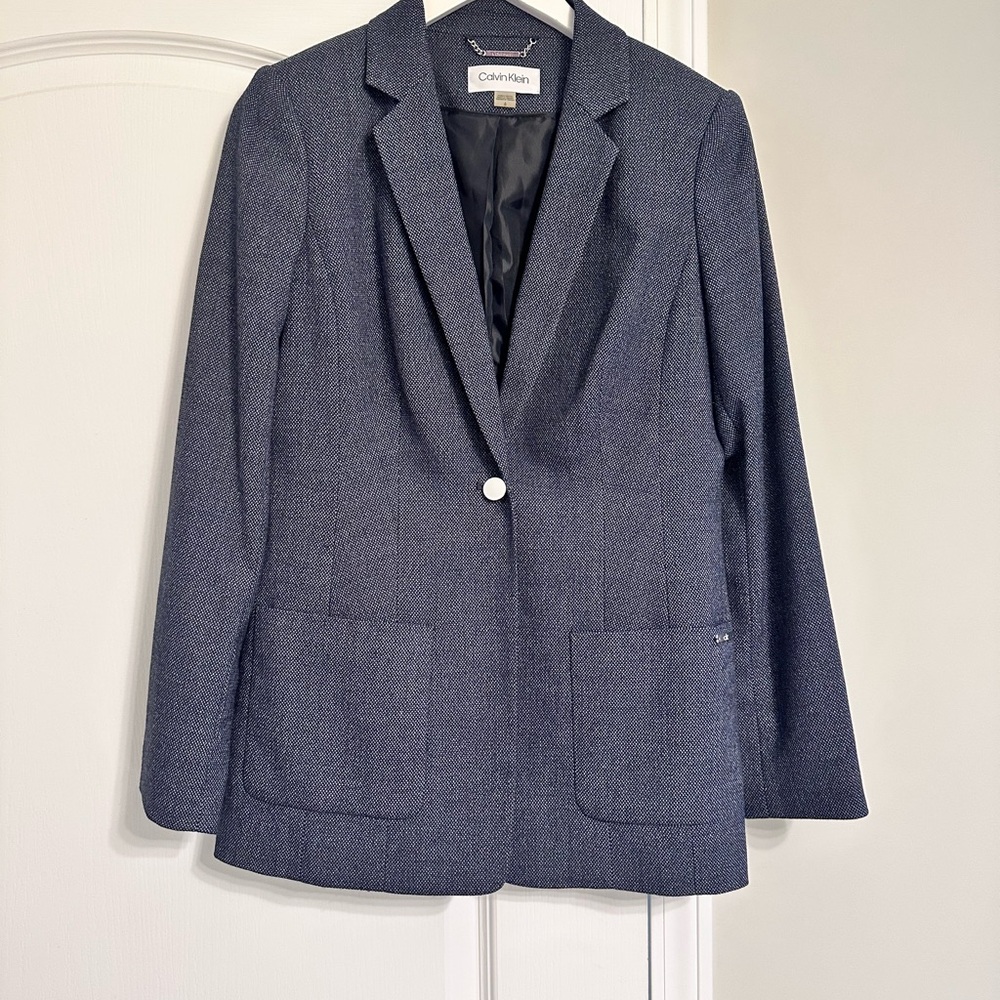 Calvin Klein Women's Blazer EUC Size 6